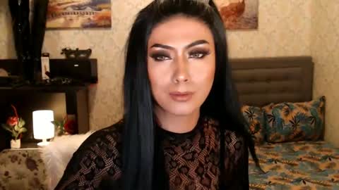 Snapshot of affairtoyourgoddesskhendra chatting on 03-02-25, 01:15 Dominant Goddess Contessa online show from 03-02-25, 01:15