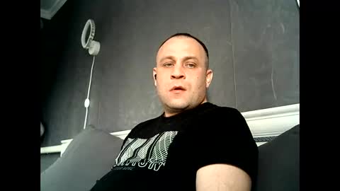 Sasha online show from 02-09-25, 01:46