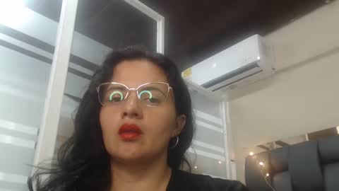 Snapshot of africa_holmes chatting on 12-15-24, 10:18 Africa online show from 12-15-24, 10:18