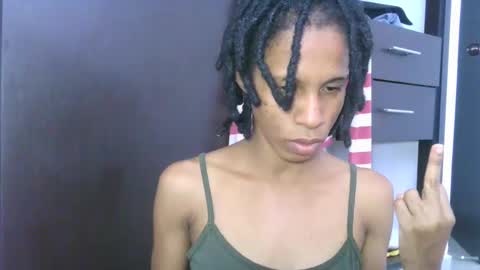 Snapshot of africadeluxe chatting on 01-21-25, 04:58 Africa online show from 01-21-25, 04:58