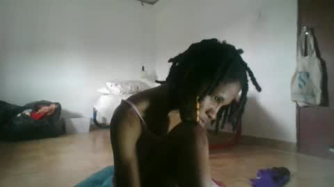 Snapshot of africadeluxe chatting on 03-02-25, 02:43 Africa online show from 03-02-25, 02:43
