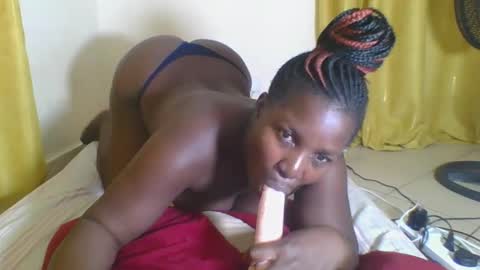 Snapshot of africanbeauty4 chatting on 10-02-25, 12:06 ELIZABETH online show from 10-02-25, 12:06