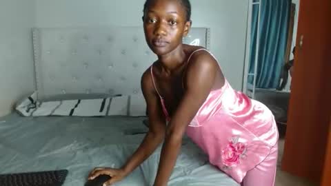 Snapshot of africanpetitequeen chatting on 12-08-24, 03:00 CIARA online show from 12-08-24, 03:00