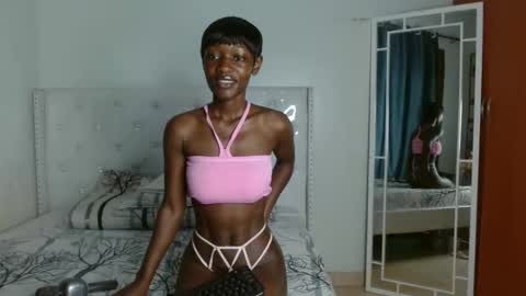 Snapshot of africanpetitequeen chatting on 12-15-24, 06:29 CIARA online show from 12-15-24, 06:29
