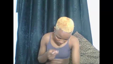 PHOEBE online show from 09-28-25, 08:03