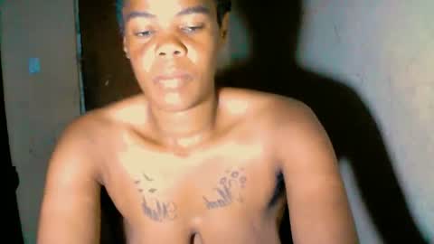 Snapshot of afrikanbonnienclyde chatting on 03-02-25, 12:31 Nikky Love online show from 03-02-25, 12:31