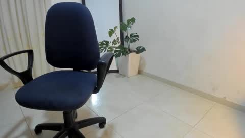 Lorena online show from 10-27-25, 12:26