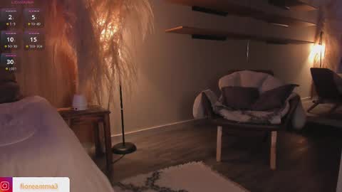 Emma online show from 02-25-25, 01:41