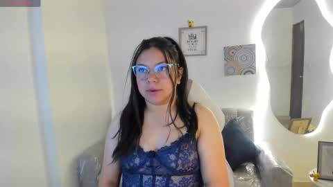 Snapshot of afrodita_rouss chatting on 04-12-26, 08:25 afrodita_rouss online show from 04-12-26, 08:25