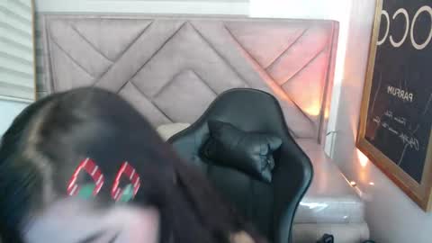 Snapshot of afrodita_wild_v chatting on 04-23-26, 01:24 afrodita_wild_v online show from 04-23-26, 01:24
