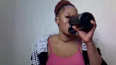 Snapshot of afronubians chatting on 03-26-26, 05:35 afronubians online show from 03-26-26, 05:35