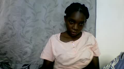 Snapshot of afronubians_ chatting on 01-30-25, 06:43 pink and josphen online show from 01-30-25, 06:43