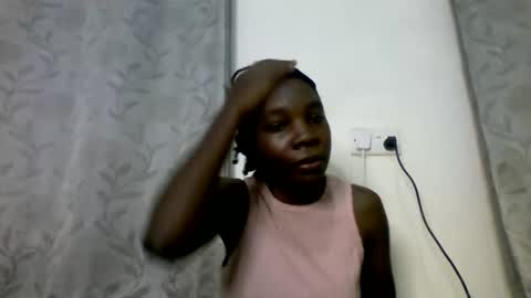 Snapshot of afronubians_ chatting on 02-11-25, 07:16 pink and josphen online show from 02-11-25, 07:16