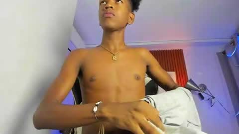 afrowayuu online show from 06-16-26, 05:48