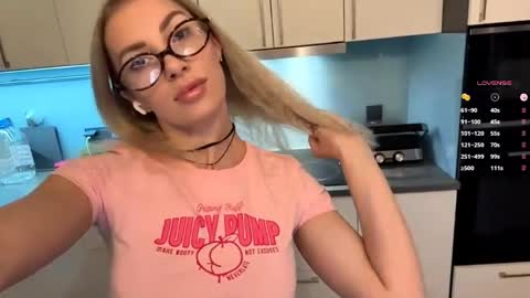 Mila -call me cute online show from 05-07-26, 04:01