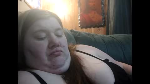 Snapshot of afterhoursangle35 chatting on 03-29-26, 12:10 Babygirls353637 online show from 03-29-26, 12:10