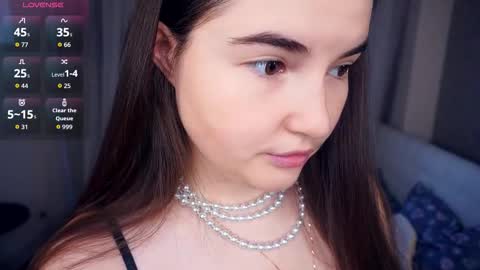 Lana  1800 - 0330 UTC   Mia 0700- 1630 UTC online show from 09-26-25, 06:50