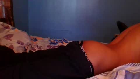 Snapshot of ag___ chatting on 03-04-26, 01:17 ag___ online show from 03-04-26, 01:17