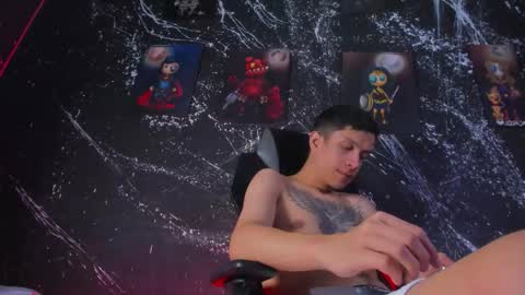 Snapshot of agarevans chatting on 02-12-26, 04:18 AGAR online show from 02-12-26, 04:18