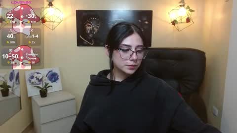 Snapshot of agarycus_ chatting on 09-29-25, 12:43 Kimberly online show from 09-29-25, 12:43