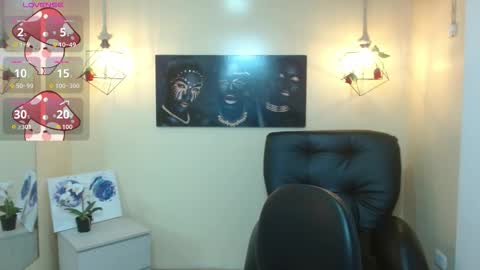 Snapshot of agarycus_ chatting on 10-06-25, 12:57 Kimberly online show from 10-06-25, 12:57