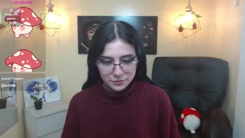 Snapshot of agarycus_ chatting on 10-13-25, 01:11 Kimberly online show from 10-13-25, 01:11