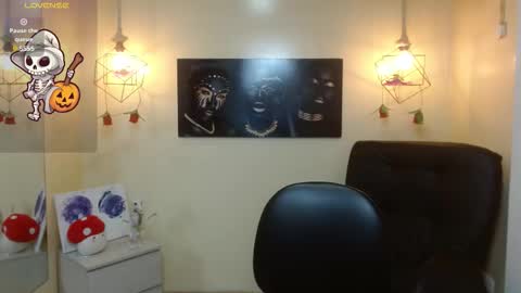 Snapshot of agarycus_ chatting on 11-01-25, 02:41 Kimberly online show from 11-01-25, 02:41