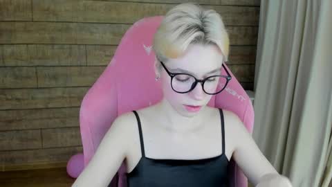 Snapshot of agatagate chatting on 04-07-26, 03:12 AgataGate online show from 04-07-26, 03:12