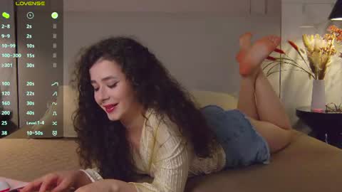 Snapshot of agatamercer chatting on 06-27-26, 04:45 Agata online show from 06-27-26, 04:45