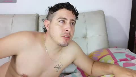independent model online show from 05-05-26, 04:53