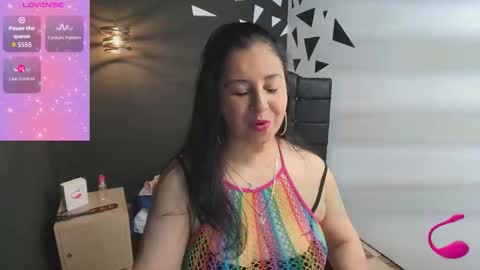 A G A T A T H O M P S O N online show from 09-22-25, 06:43