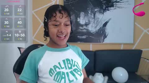 Snapshot of agatha_amaya chatting on 10-31-25, 01:23 agatha_amaya online show from 10-31-25, 01:23