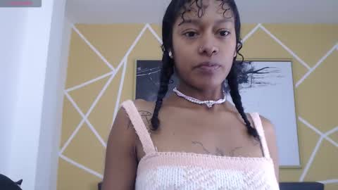 Snapshot of agatha_amaya chatting on 11-05-25, 01:11 agatha_amaya online show from 11-05-25, 01:11