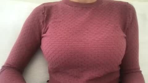 Snapshot of agatha_cb chatting on 11-02-25, 11:34 agatha_cb online show from 11-02-25, 11:34