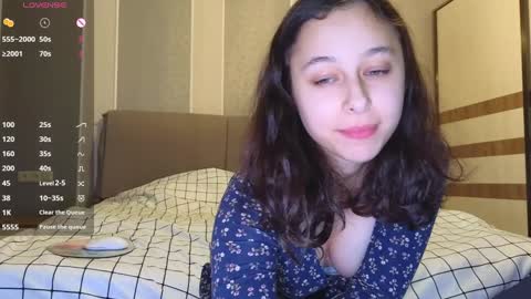 Snapshot of agatha_lynn chatting on 01-29-25, 03:37 hi Im Agatha nice to meet you online show from 01-29-25, 03:37