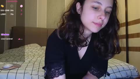 Snapshot of agatha_lynn chatting on 02-20-25, 03:52 hi Im Agatha nice to meet you online show from 02-20-25, 03:52