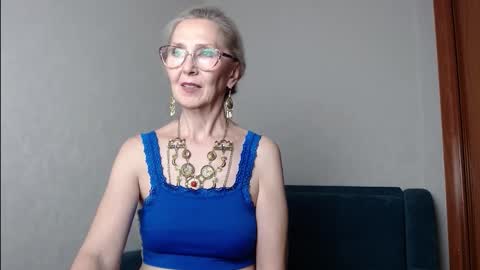 Agatha online show from 10-24-25, 04:25