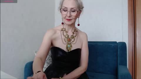 Agatha online show from 03-10-26, 03:11