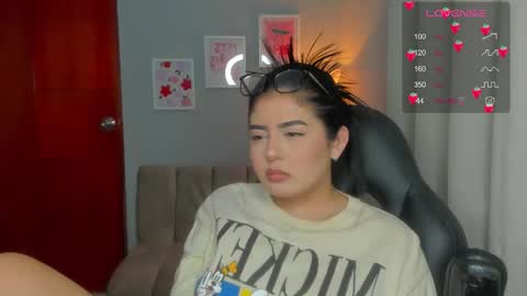 Cat online show from 02-14-26, 04:31