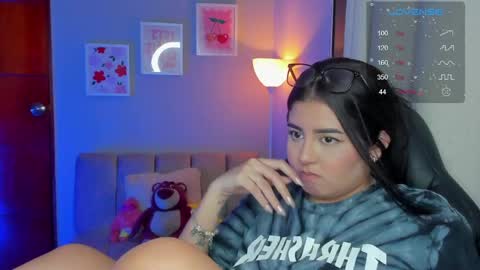 Snapshot of agatha_riccie chatting on 06-05-26, 06:52 Cat online show from 06-05-26, 06:52