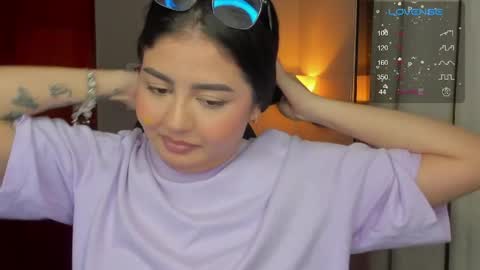Snapshot of agatha_riccie chatting on 06-10-26, 05:39 Cat online show from 06-10-26, 05:39