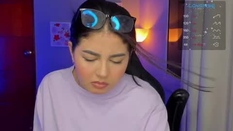 Snapshot of agatha_riccie chatting on 06-22-26, 05:37 Cat online show from 06-22-26, 05:37