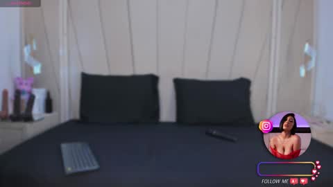 Agatha Steel online show from 09-18-25, 08:55