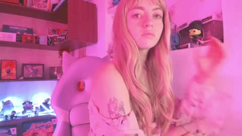 Snapshot of agathaa_ks_ chatting on 12-04-24, 05:38 Camila 2 online show from 12-04-24, 05:38