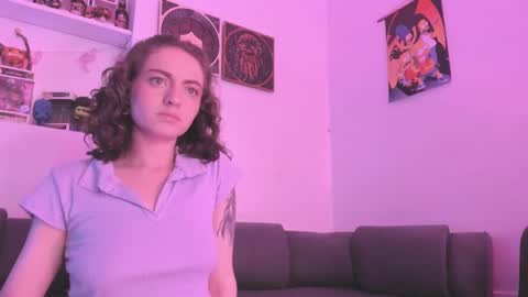 Snapshot of agathaa_ks_ chatting on 01-31-25, 04:14 Camila 2 online show from 01-31-25, 04:14