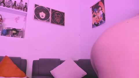 Snapshot of agathaa_ks_ chatting on 02-21-25, 10:04 Camila 2 online show from 02-21-25, 10:04