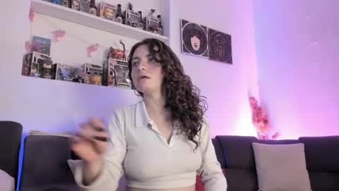Camila     2 online show from 05-11-26, 12:16