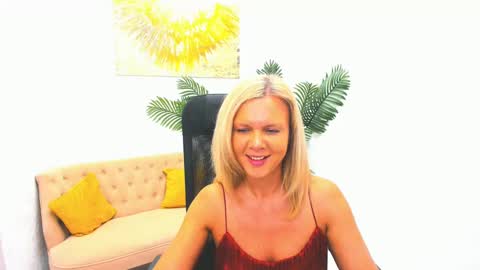 Agatha online show from 02-11-25, 10:28