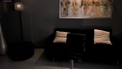 Agatha online show from 01-06-25, 12:27