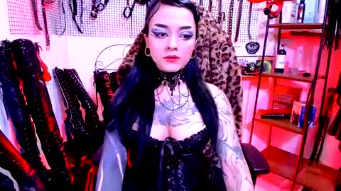 Snapshot of agathamoonn chatting on 10-14-25, 09:15 Agatha Fox online show from 10-14-25, 09:15